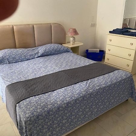 Sea Front Apartment At Mellieha Bay, Malta! Exteriör bild