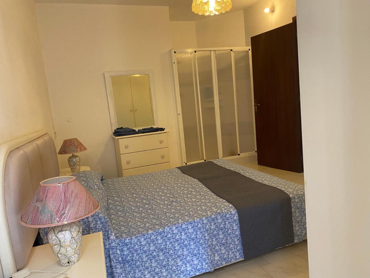 Sea Front Apartment At Mellieha Bay, Malta! Exteriör bild